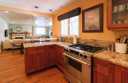 Upper Kingsbury House | Tahoe Trail Retreat - Steps from the TRT