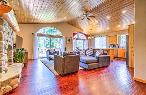 Pioneer Trail Apartment | Tahoe Tranquility - Dogs + Hot tub + Ping Pong