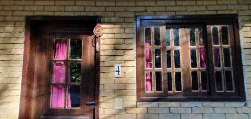 Prumirim Ski Chalet | Tahoma Chalé Rustico Verde Prumirim