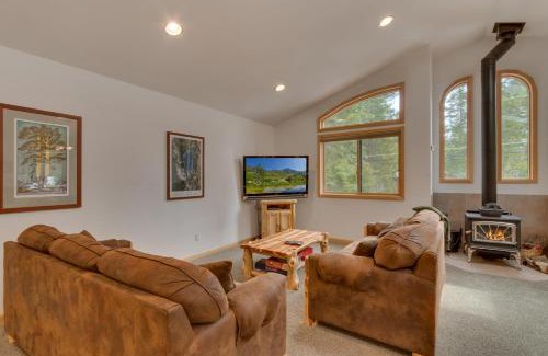 Tahoma House | Tahoma Charm on West Shore - Beautiful Open Concept 3 BR w Private Hot Tub