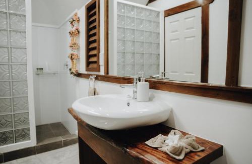 Amuri House | Tai'inu Bungalows