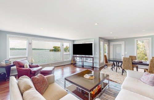 Herald Harbor House | Taids Inn