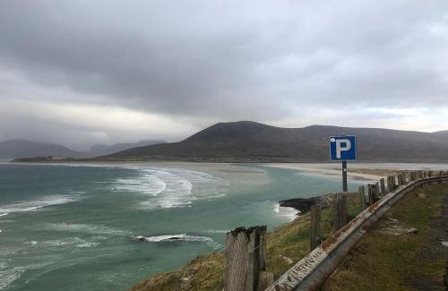 Benbecula House | Taigh Violet Rose