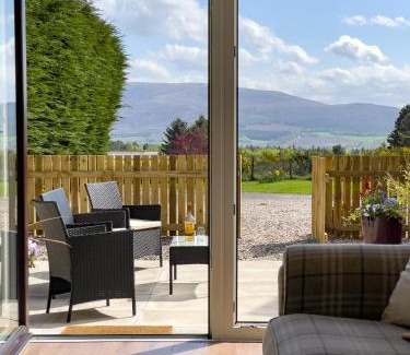 Archiestown House | Taighsona Bothy, Speyside - amazing views!