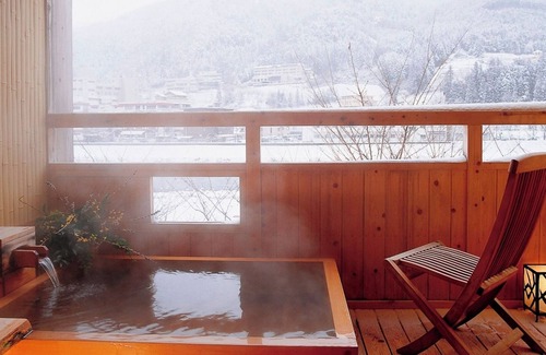 Gero Onsen House | Taikanso 12 tatami Japanesestyle room or privat /Gero Gifu