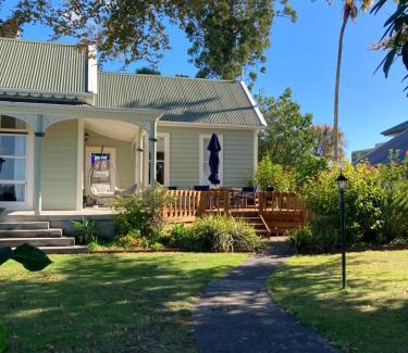 Tauranga Bed & Breakfast | Taiparoro House