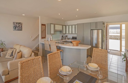 Tairua House | Tairua Waterfront Retreat - Tairua Apartment