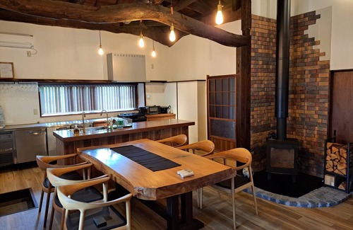 Hojo House | Taishoera building near the station and near the /Tateyama Chiba