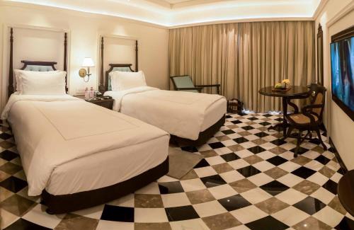 Alipur Hotel | Taj Bengal