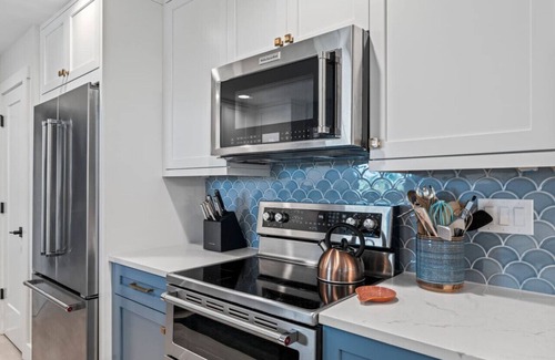 Jacksonville Beach House | Taj Duval, Sleeps 14, Saltwater Pool