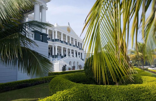 Falaknuma Hotel | Taj Falaknuma Palace