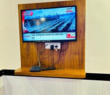 Nerul Hotel | Taj Lodging & Boarding Turbhe