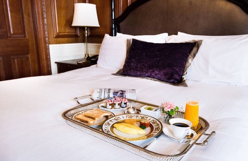 Wellington Pier Hotel | Taj Mahal Tower, Mumbai