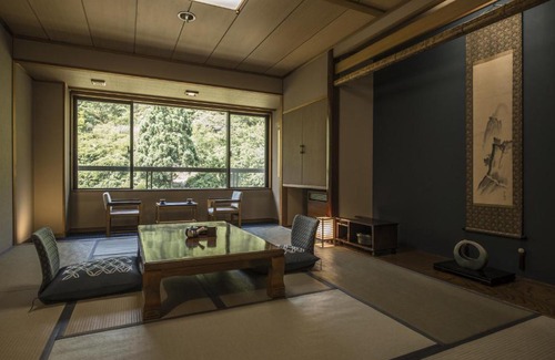 Atsumi Hotel | Takamiya Bettei Kuon
