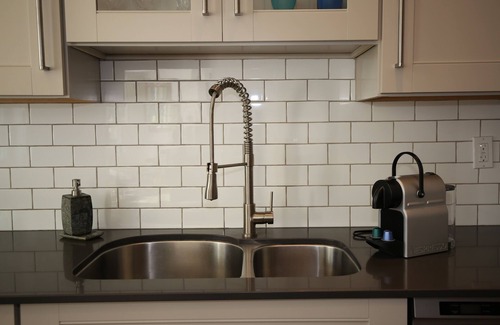 Port Alberni House | Take a deep breath.unwind and let the natural beauty take you away.