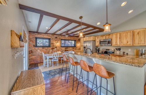 Green Mountain Falls Cabin | Take a Hike, Kids! Literally. Fun Family Getaway