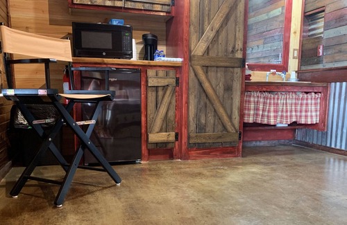 Cache Cabin | Take a Hike Cabin Explore the Wichita Mountains, Handicap king bed, sleeps 2