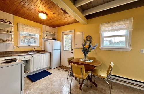 Grand Beach Cabin | Take it easy at this tranquil getaway, only steps from the beach!