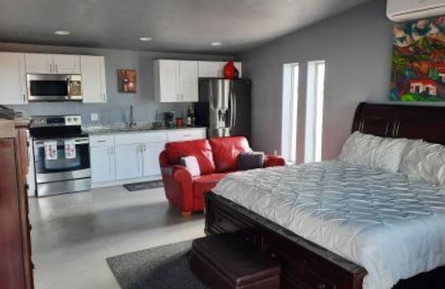 Tucson Apartment | Take it easy at this unique and tranquil casita. Wonderful skyline city views.