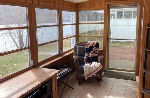 Zanesville House | Take Me To The River!