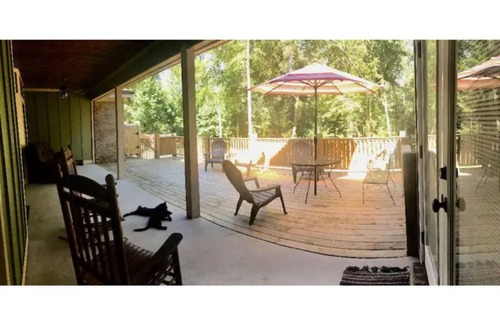 Daphne House | "Take the Scenic Route"