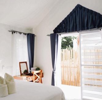 In Buri House | TakFha Café & Resort