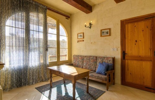 Santa Lucija Other | Tal-Kitarra Villa Sleeps 9 (4 Bedrooms)