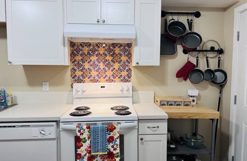 Southeast Salem Apartment | Talavera- vibrant Mexican-inspired apt in Salem