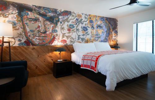 Taylor Hotel | Talbot Commons Hotel