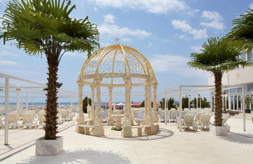 Elenite Apartment | Taliana beach hotel apartment first line