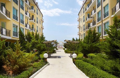 Elenite Apartment | Taliana beach hotel apartment first line