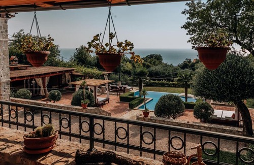 Sutomore Bed & Breakfast | Talići Hill - Rustic Villas