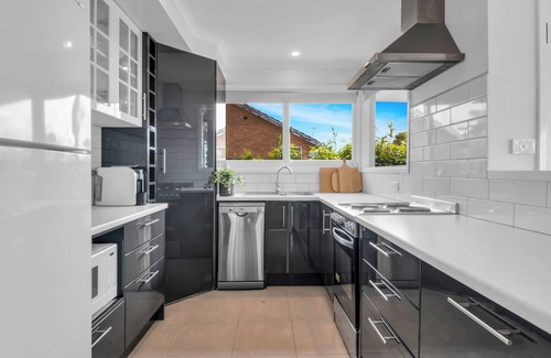 Portland Apartment | Talisman Ocean views