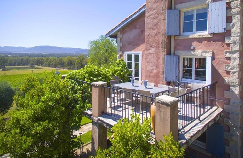 Fordwich House | Talits Estate Vineyard - Fabulous 4 bdrm, 4 bthrm French provincial luxury with pool and vineyard views
