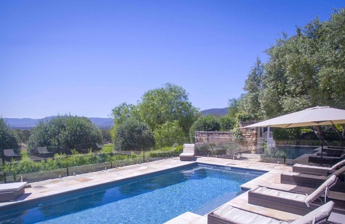 Fordwich House | Talits Estate Vineyard - Fabulous 4 bdrm, 4 bthrm French provincial luxury with pool and vineyard views