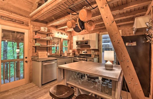 Jasper Cabin | Talking Rock Creek Cabin - 1.2acres with beautiful creek running through it.