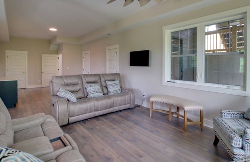 Talking Rock Apartment | Talking Rock Vacation Rental w/ Fire Pit!