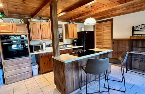 Mount Desert House | Tall Pines Retreat, Somesville|Mt. Desert. 15 min to Bar Harbor, 5 to Acadia
