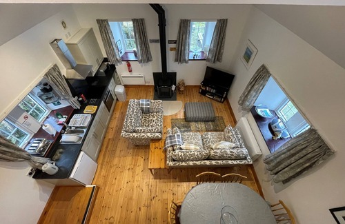 Kilmaluag Cottage | TALLA HOPE, pet friendly, character holiday cottage in Duntulm