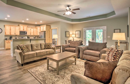 East Tallassee Cabin | Tallassee Creekside Cabin w/Forest Views!