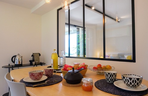 Talloires-Montmin Apartment | TALLOIRES, cosy independent apartment with beautiful lake and mountains views