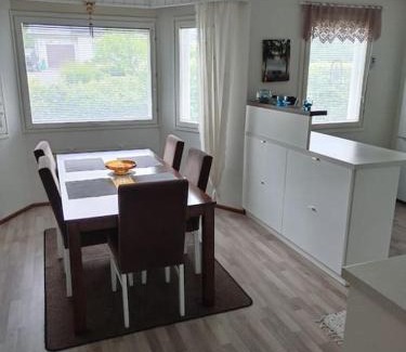 Siilinjarvi Villa | Talo 140 m2