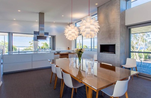 Eagle Bay House | Talo House I Private Properties