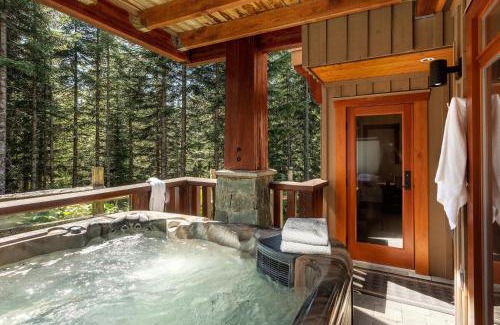 Nordic Estates House | Taluswood Lookout 5 | Secluded & Bright w/Ski Access, Hot Tub, Fireplace & Garage