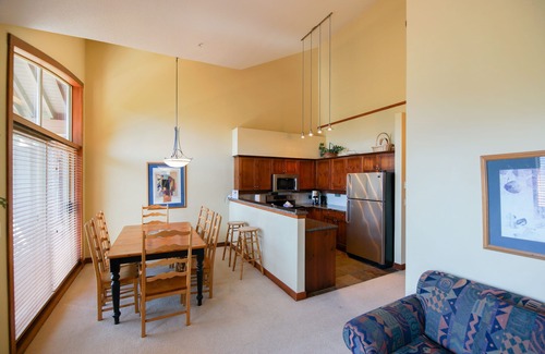 Nordic Estates House | Taluswood - Spacious Creekside Townhome with Amazing Views & Common Hot Tub