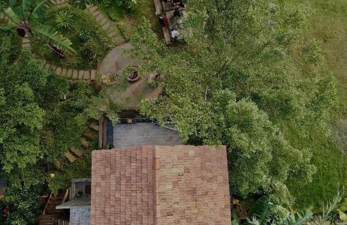 Cu Kuin House | Tam An Lakeview Homestay
