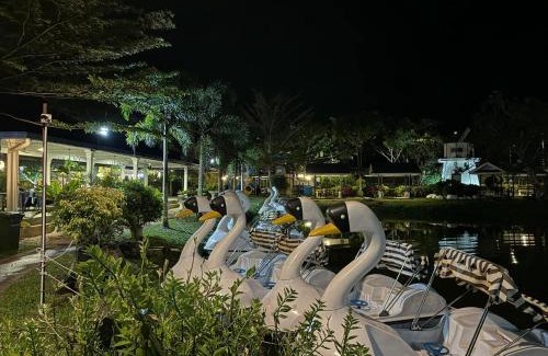 Bunsit Hotel | Taman Bandukan Riverside Resort