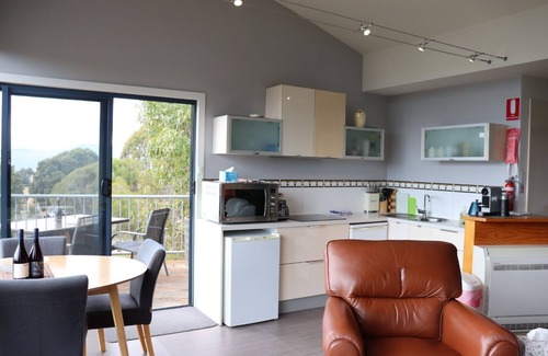 Grindelwald Apartment | Tamar Ridge Winery Apartment