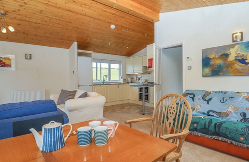 Saint John Cottage | TAMAR VIEW LODGE, pet friendly, country holiday cottage in Millbrook