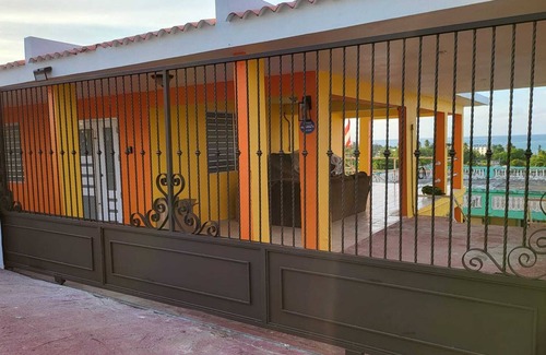 Playa Fortuna House | Tamara Guest House -2 mins from Kiosks